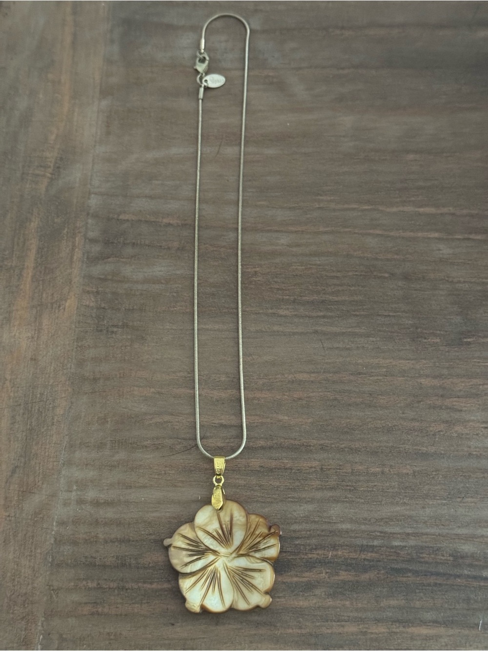 Vintage Lia Sophia Cream Floral Pendant Necklace with 18k GP Bail 8 inches